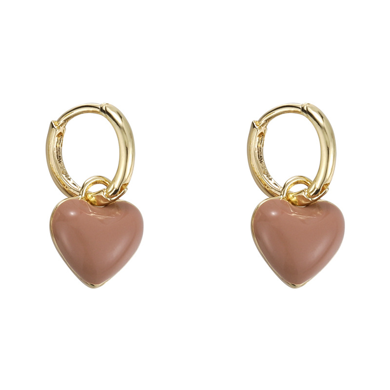 1 Pair Retro Sweet Heart Shape Alloy Gold Plated Drop Earrings display picture 1