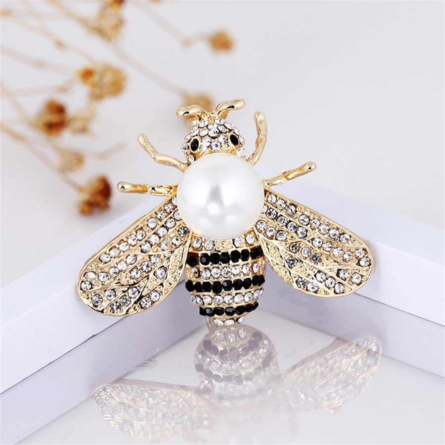 Lady Streetwear Bee Alloy Inlay Rhinestones Women's Brooches display picture 3