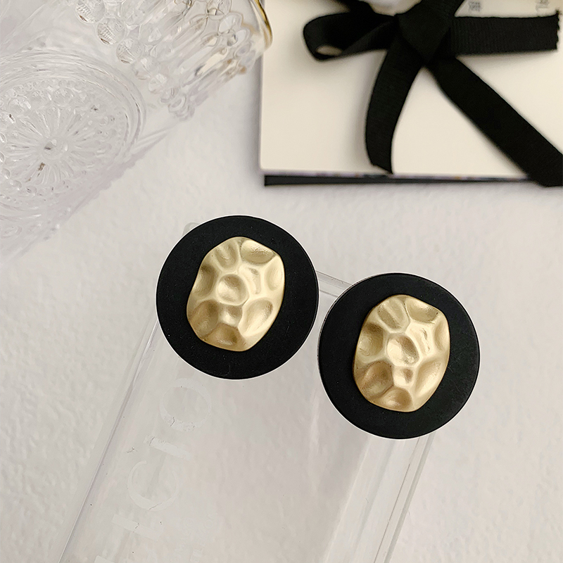 1 Pair Simple Style Classic Style Color Block Plating Alloy Gold Plated Ear Studs display picture 4