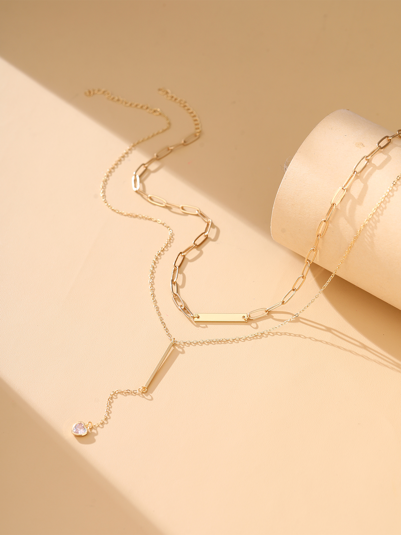 Einfacher Stil Pendeln Einfarbig Kupfer Geschichtete Halskette In Masse display picture 1