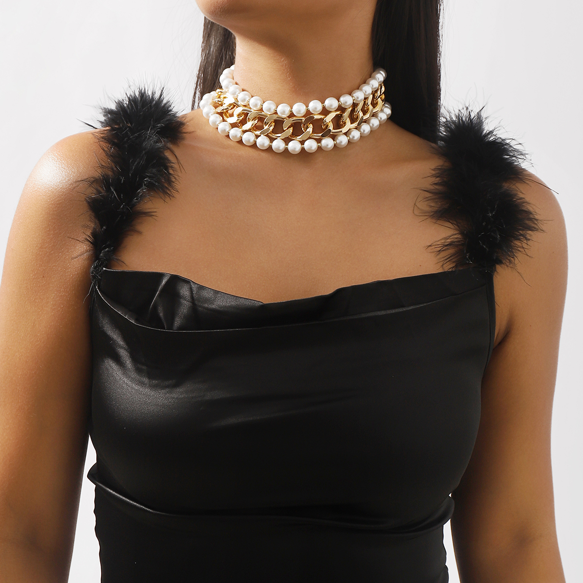 Moderner Stil Einfacher Stil Runden Imitationsperle Legierung Perlen Frau Halsband display picture 1