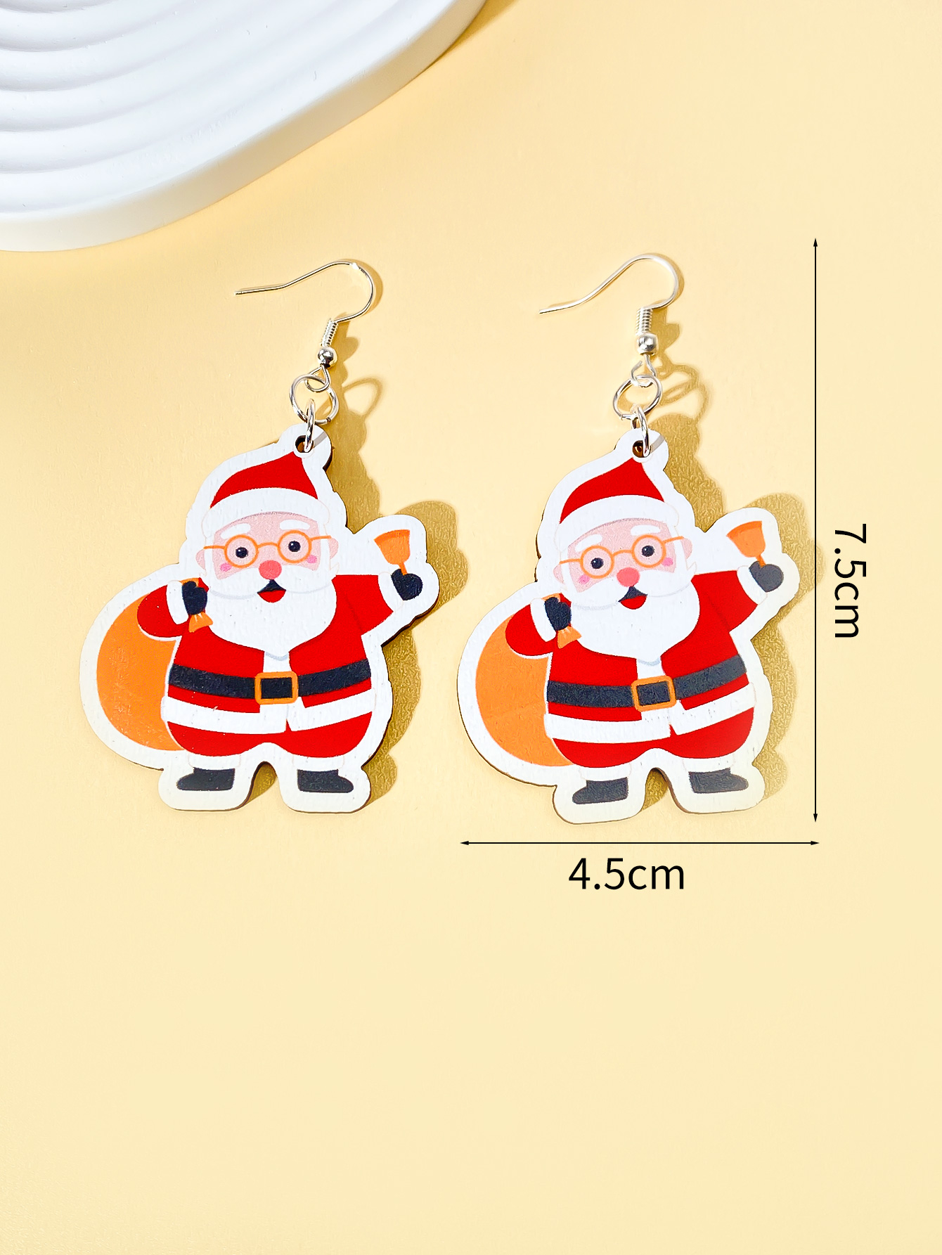 1 Pair Christmas Streetwear Animal Santa Claus Snowflake Wood Drop Earrings display picture 2