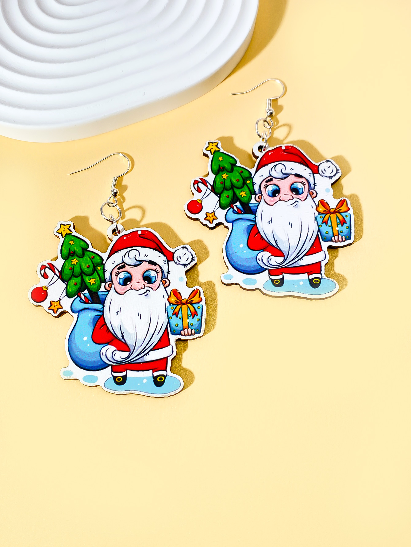 1 Pair Christmas Streetwear Animal Santa Claus Snowflake Wood Drop Earrings display picture 6