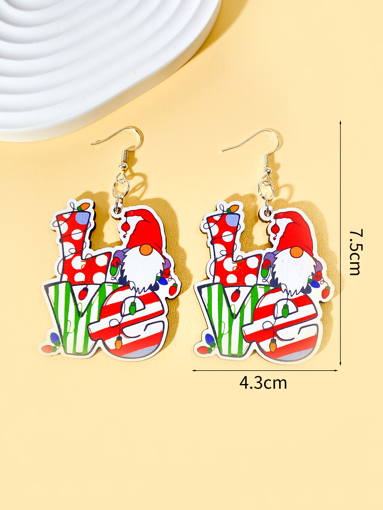 1 Pair Christmas Streetwear Animal Santa Claus Snowflake Wood Drop Earrings display picture 7