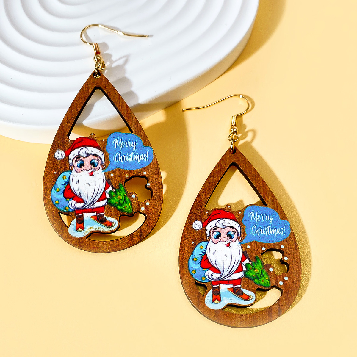 1 Pair Christmas Streetwear Animal Santa Claus Snowflake Wood Drop Earrings display picture 20