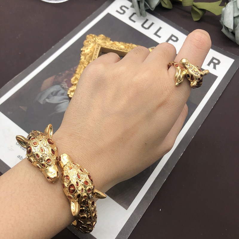 Retro Animal Alloy Plating Women's Rings Bracelets display picture 5