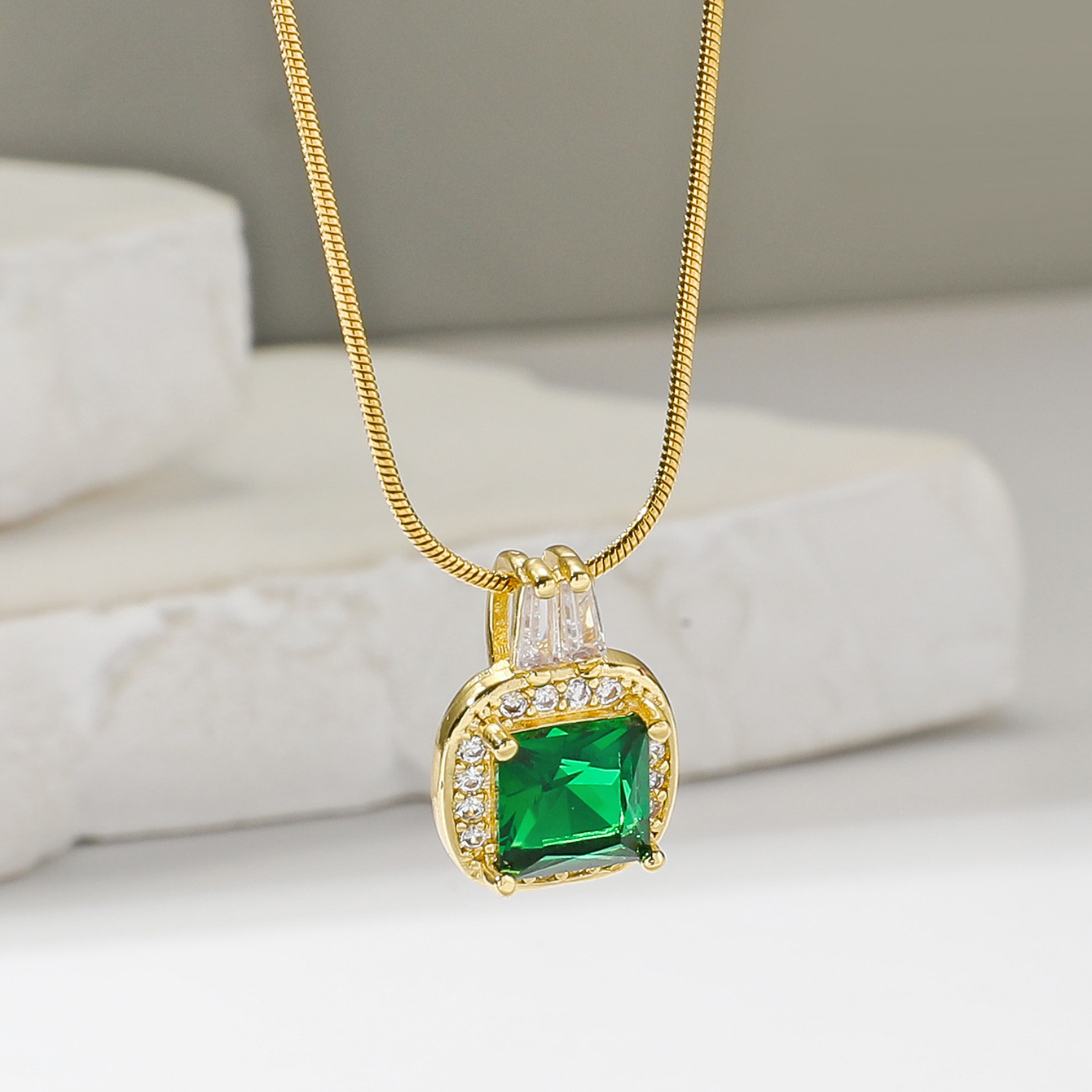 Simple Style Square Stainless Steel Plating Inlay Zircon 18k Gold Plated Pendant Necklace display picture 5