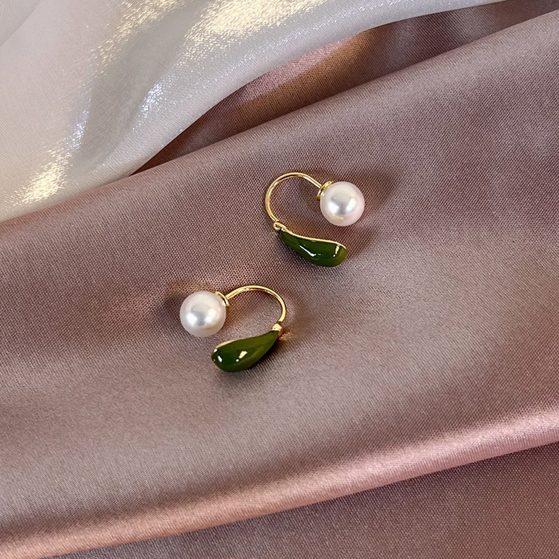 1 Paire Style Vintage Style Simple Rond Incruster Alliage Perle Plaqué Or Boucles D'oreilles display picture 7