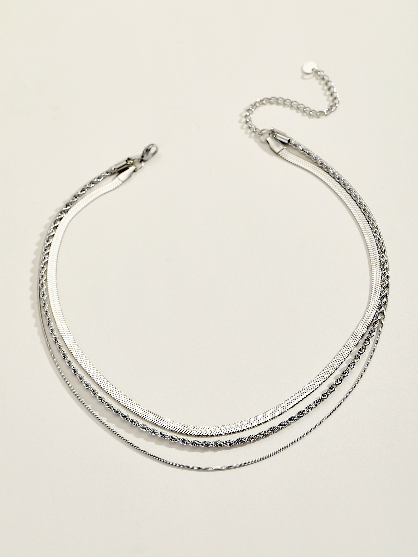 304 Stainless Steel Simple Style Classic Style Solid Color Three Layer Necklace display picture 2