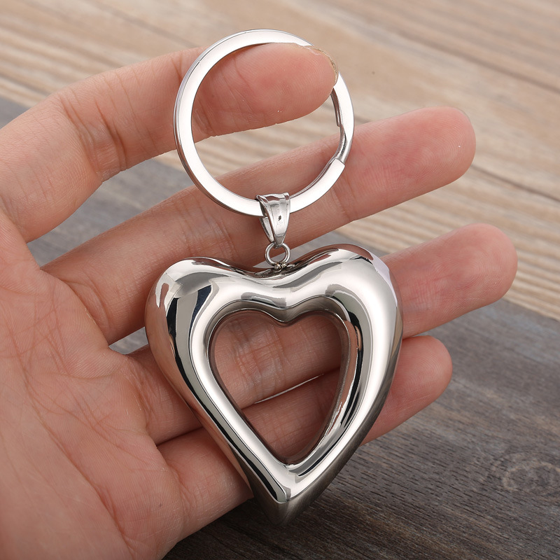 Simple Style Classic Style Heart Shape Stainless Steel Plating 18k Gold Plated Keychain display picture 1