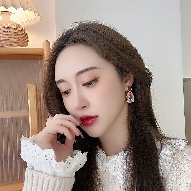 1 Pair Vintage Style Color Block Enamel Plating Alloy Gold Plated Drop Earrings display picture 4