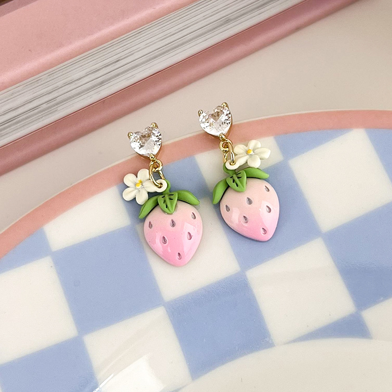 1 Pair Cute Pastoral Strawberry Copper Drop Earrings display picture 6