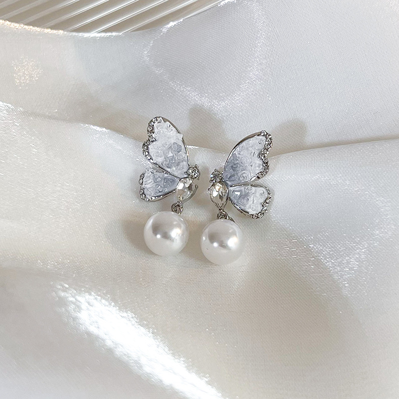 1 Pair Sweet Butterfly Plating Alloy White Gold Plated Gold Plated Drop Earrings display picture 1