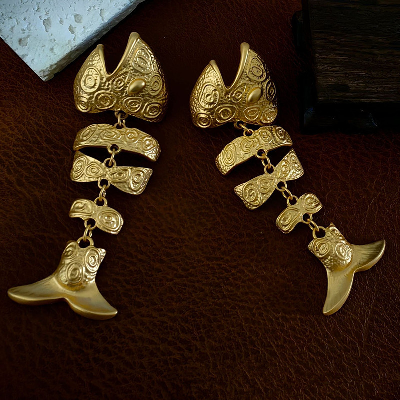 1 Pair Vintage Style Exaggerated Fish Bone Plating Alloy 24k Gold Plated Drop Earrings display picture 4