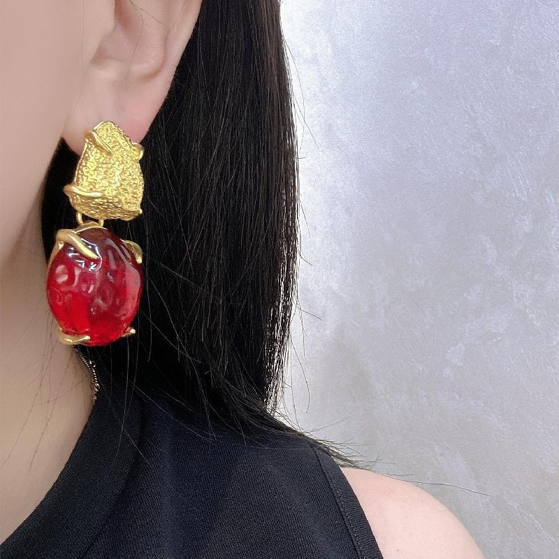 1 Pair Vintage Style Color Block Fruit Plating Alloy Drop Earrings display picture 2