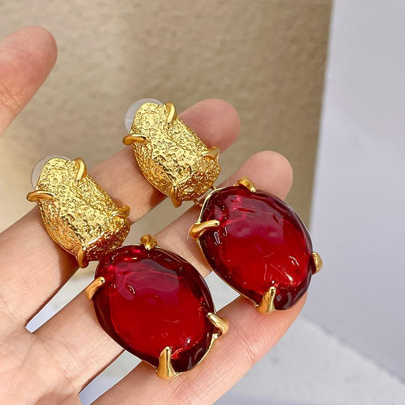 1 Pair Vintage Style Color Block Fruit Plating Alloy Drop Earrings display picture 3