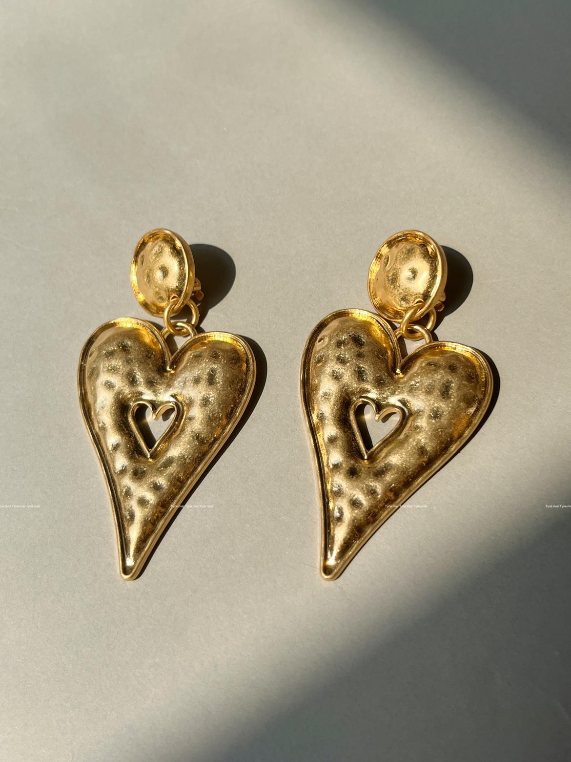 1 Pair Simple Style Classic Style Heart Shape Plating Metal Gold Plated Drop Earrings display picture 2