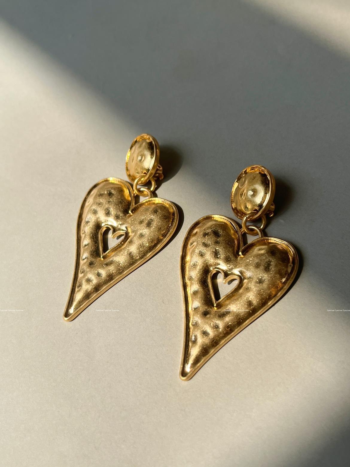 1 Pair Simple Style Classic Style Heart Shape Plating Metal Gold Plated Drop Earrings display picture 3