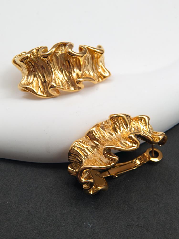 1 Pair Simple Style Classic Style Solid Color Plating Metal Gold Plated Ear Studs display picture 1
