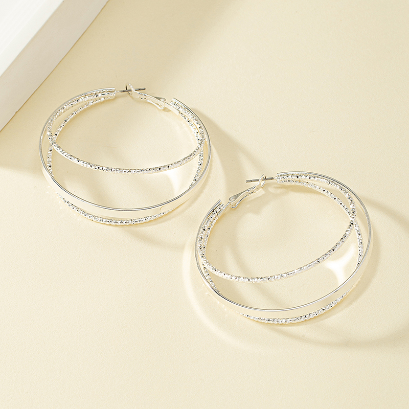 1 Pair Rock Romantic Classic Style Circle Layered Plating Alloy Ferroalloy 14k Gold Plated Hoop Earrings display picture 2