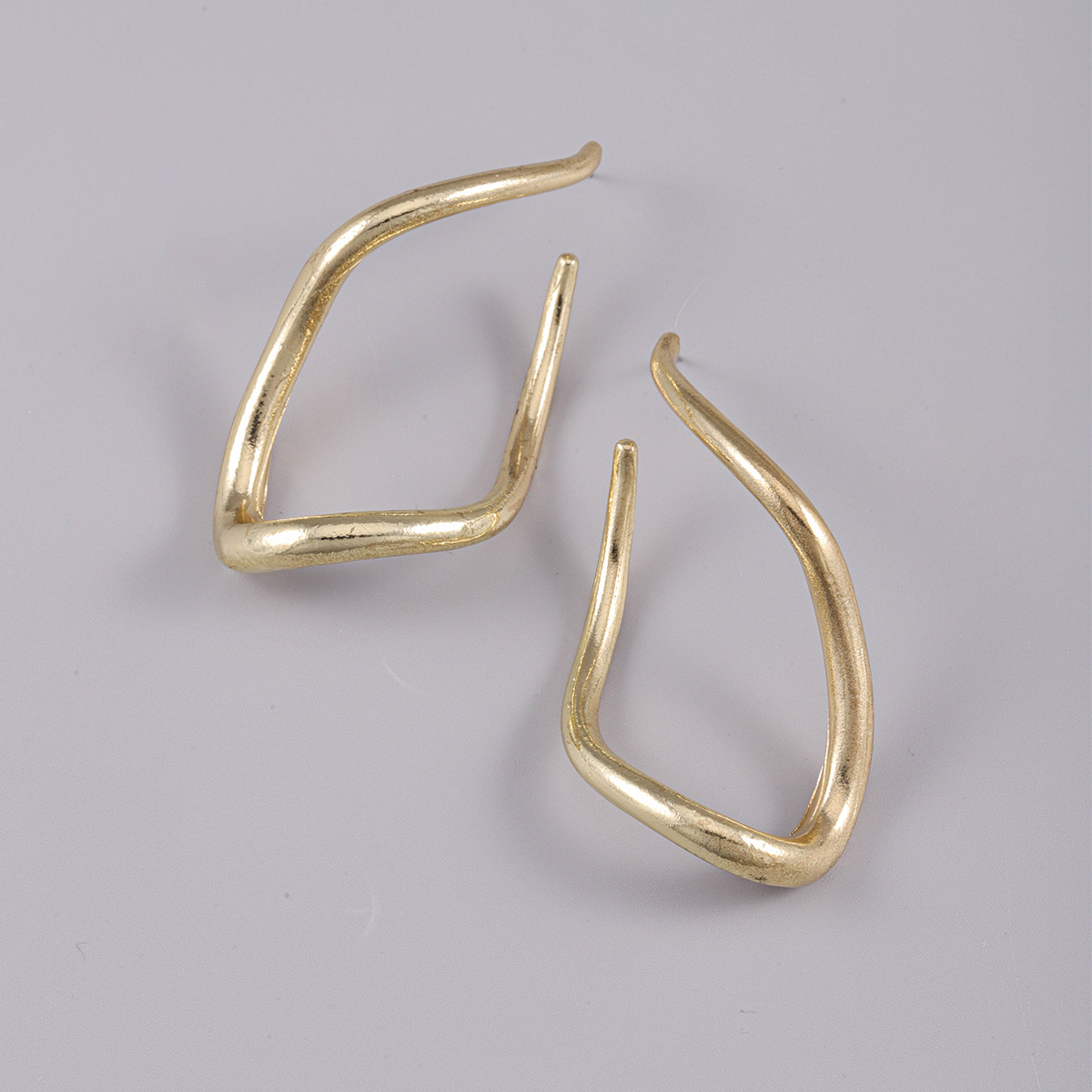 Wholesale Jewelry Simple Style Solid Color Alloy Gold Plated Silver Plated Plating Ear Studs display picture 3