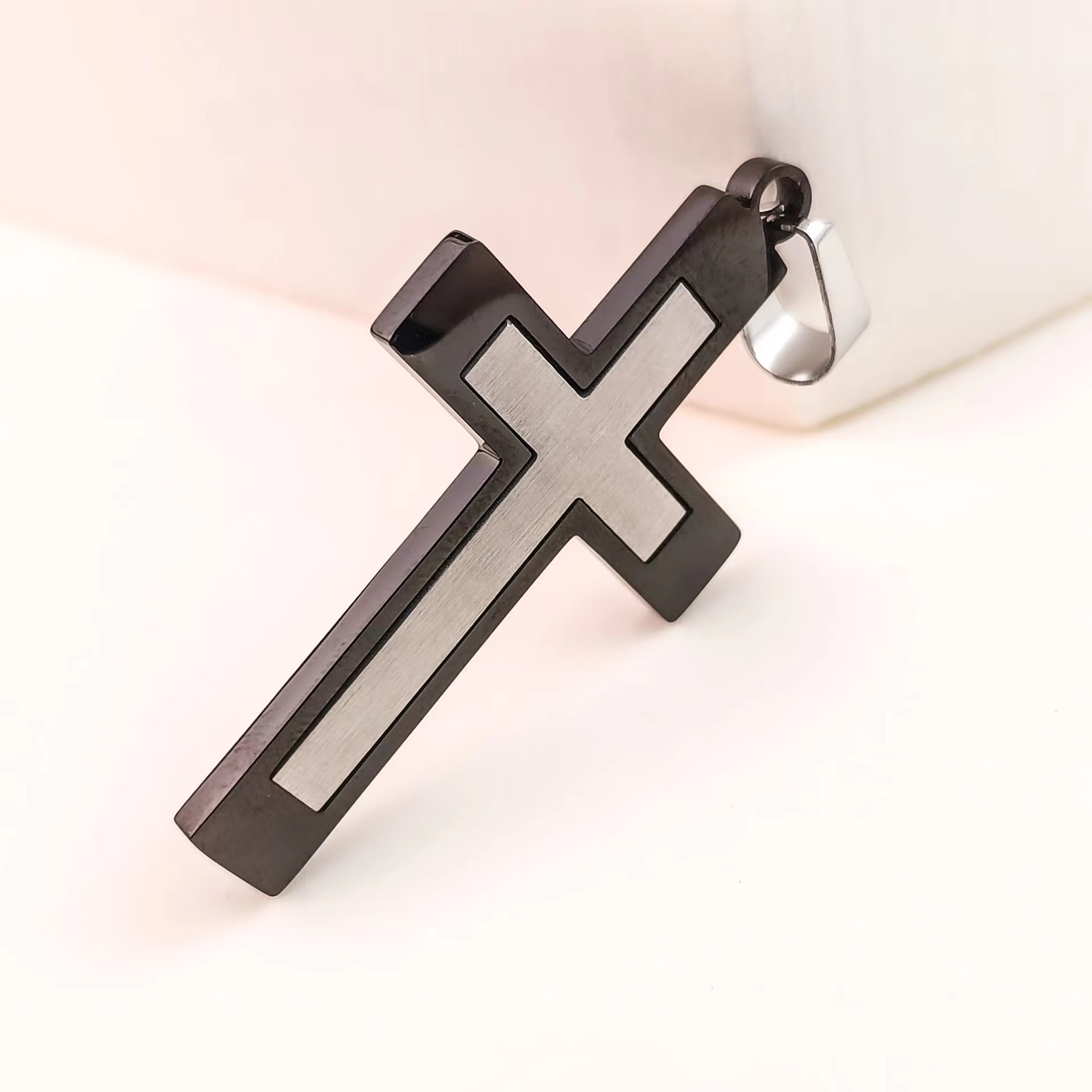 Vintage Style Exaggerated Simple Style Cross Stainless Steel Plating Silver Plated Necklace display picture 11
