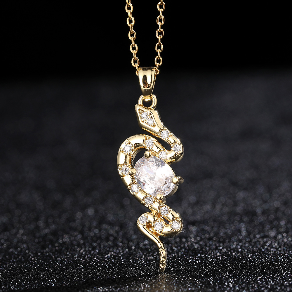Casual Retro Simple Style Snake Copper Plating Inlay Zircon Gold Plated Pendant Necklace display picture 6