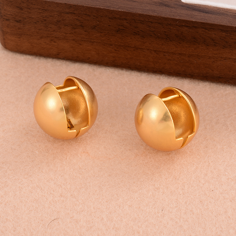 1 Pair Ig Style Simple Style Spherical Solid Color Plating Three-dimensional Copper 18k Gold Plated Ear Studs display picture 3