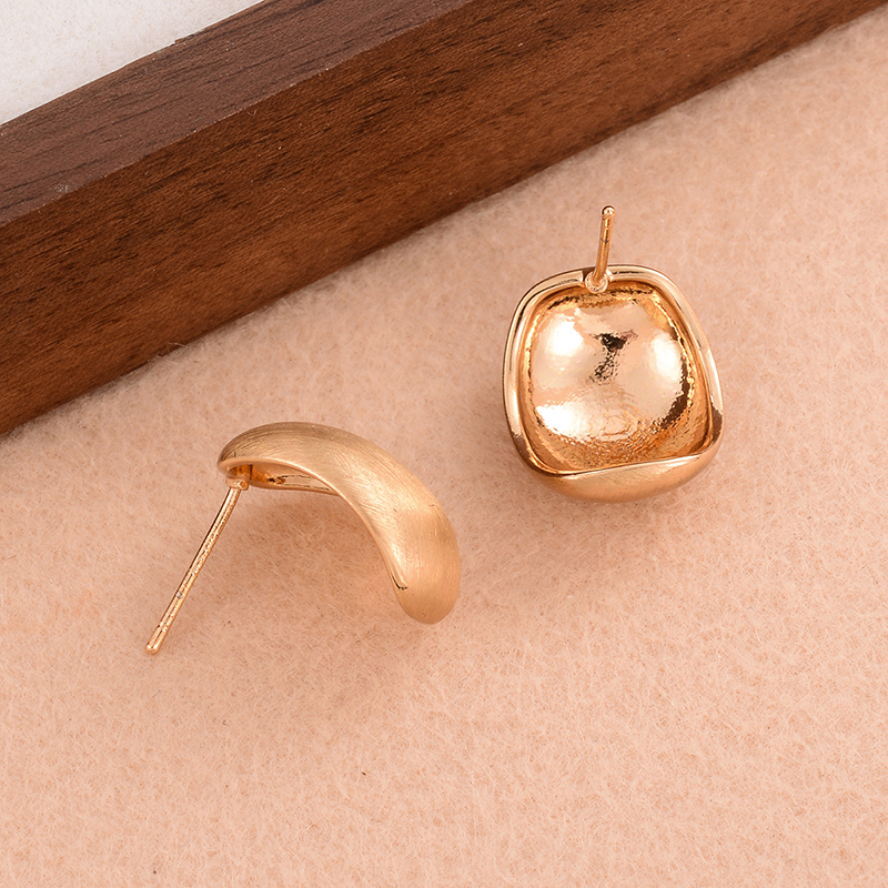 1 Pair Simple Style Solid Color Plating Copper Ear Studs display picture 7
