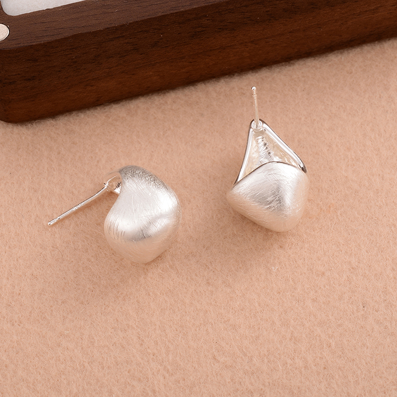 1 Pair Simple Style Irregular Plating Copper Silver Plated Ear Studs display picture 3