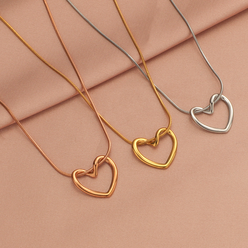 Stainless Steel 18K Gold Plated Simple Style Plating Hollow Out Heart Shape None Pendant Necklace Necklace display picture 11