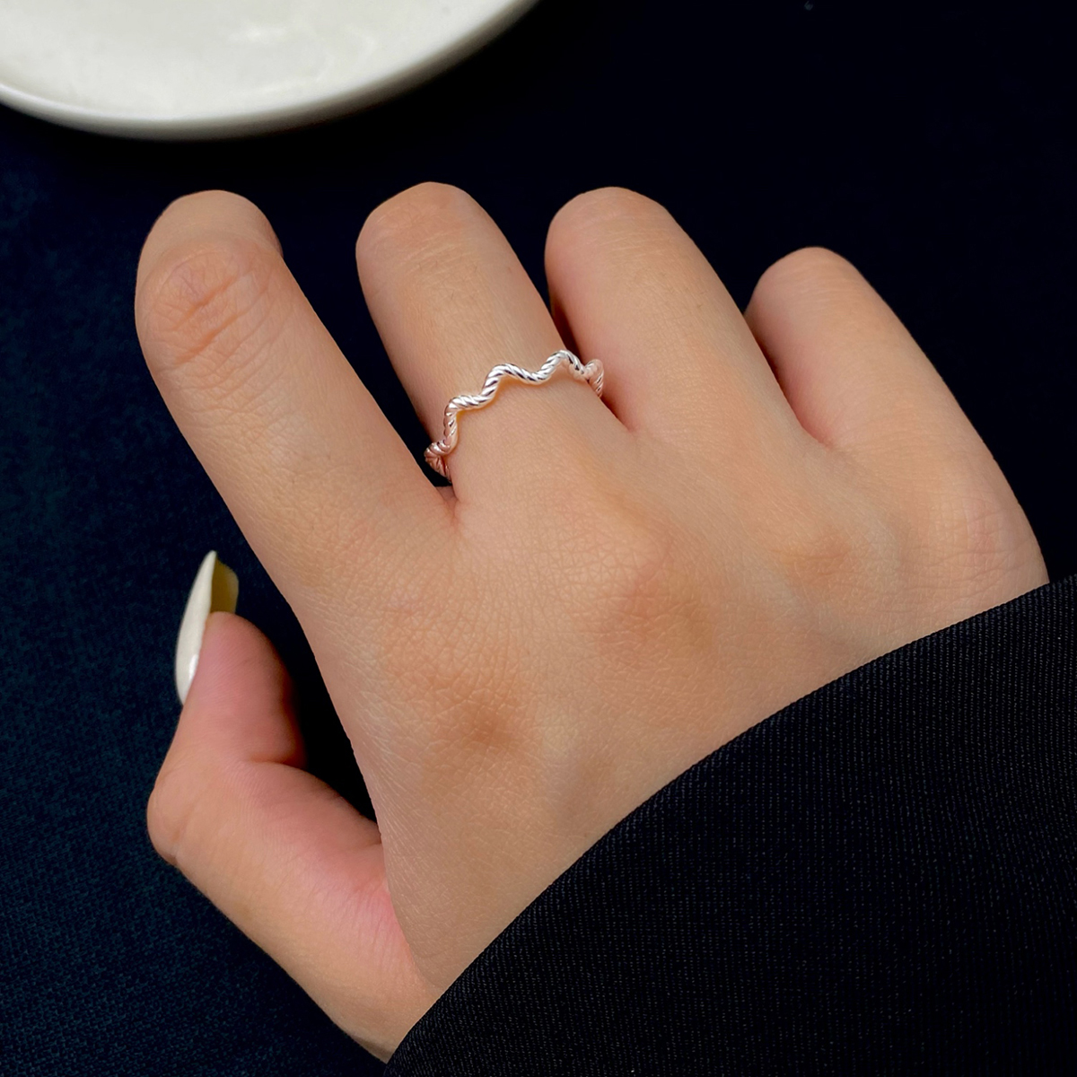 Elegant Simple Style Solid Color Sterling Silver Plating Silver Plated Open Rings display picture 2