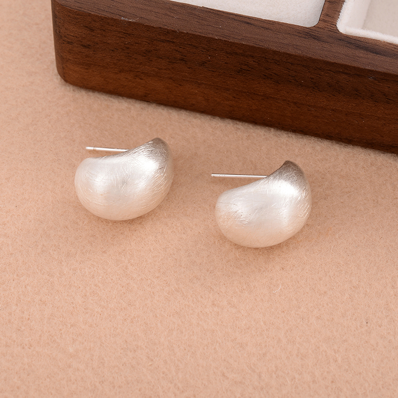 1 Pair Simple Style Solid Color Plating Copper Alloy Silver Plated Ear Studs display picture 4