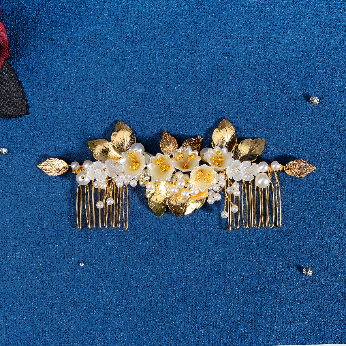 Retro Leaf Flower Alloy Pearl Plating Inlay Rhinestones Insert Comb display picture 2