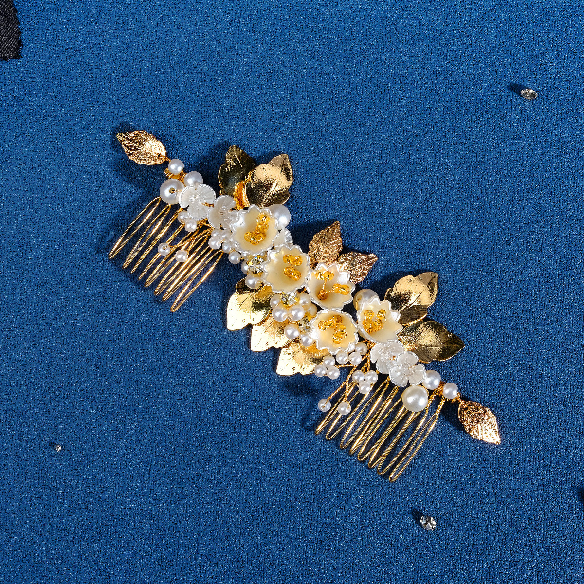 Rétro Feuille Fleur Alliage Perle Placage Incruster Strass Insert Peigne display picture 6
