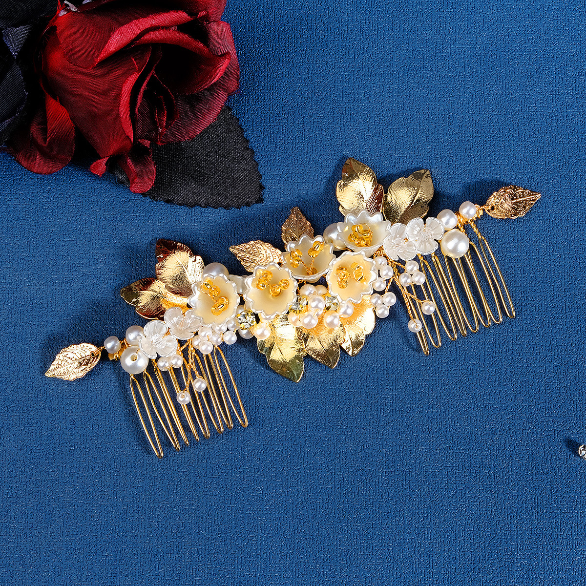 Retro Leaf Flower Alloy Pearl Plating Inlay Rhinestones Insert Comb display picture 7