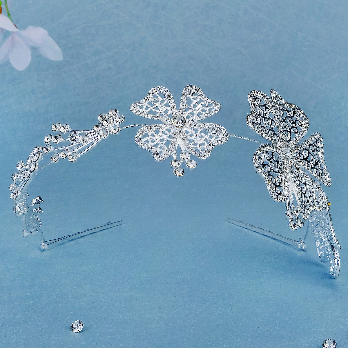 Ig Style Shiny Flower Butterfly Alloy Hollow Out Inlay Rhinestones Hair Band display picture 5
