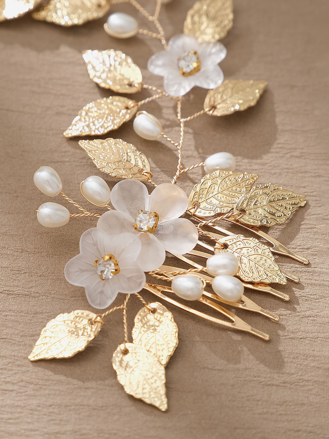 Retro Blatt Blume Legierung Kupfer Perle Inlay Strasssteine Kamm Einsetzen display picture 2