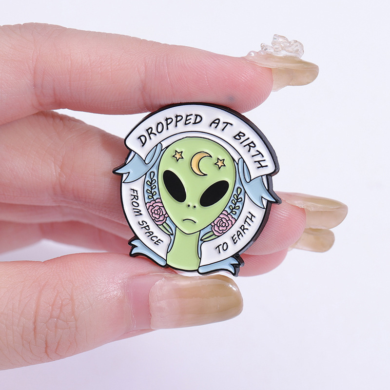 Cartoon Style Alien Letter Alloy Stoving Varnish Unisex Brooches display picture 3
