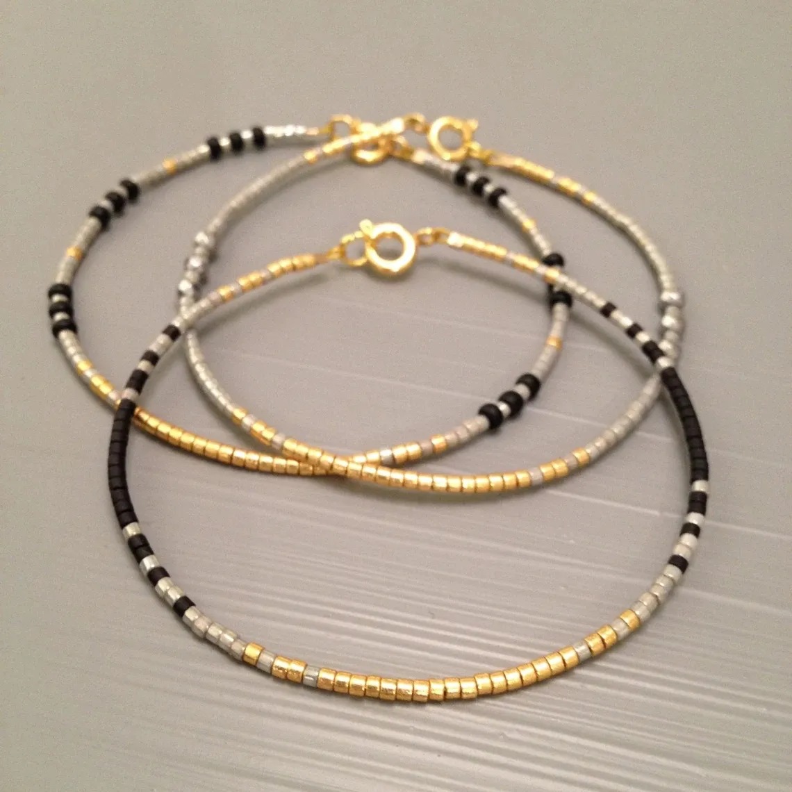 Ig-stil Einfacher Stil Runden Saatperle Kupfer Perlen Stricken Überzug 18 Karat Vergoldet Frau Armbänder display picture 2
