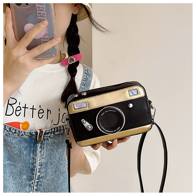 Women's Small All Seasons Pu Leather Camera Vintage Style Square Zipper Shoulder Bag display picture 5