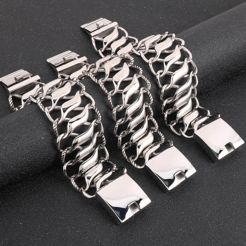 Punk Simple Style Solid Color Stainless Steel Polishing Men's Bracelets display picture 5