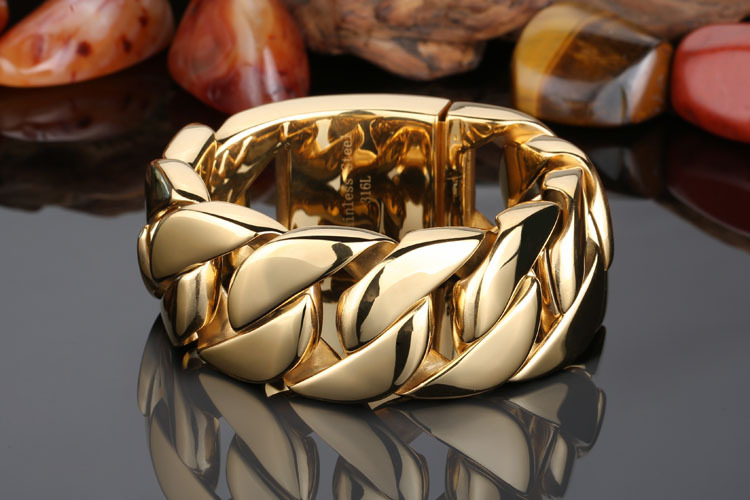 Hip-Hop Solid Color Titanium Steel Patchwork 18K Gold Plated Men's Bracelets display picture 1