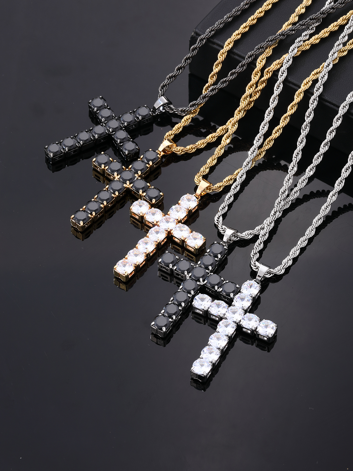 Hip-Hop Vintage Style Simple Style Cross 304 Stainless Steel Alloy Plating Inlay Zircon K Gold Plated Rhodium Plated Men's Pendant Necklace display picture 6