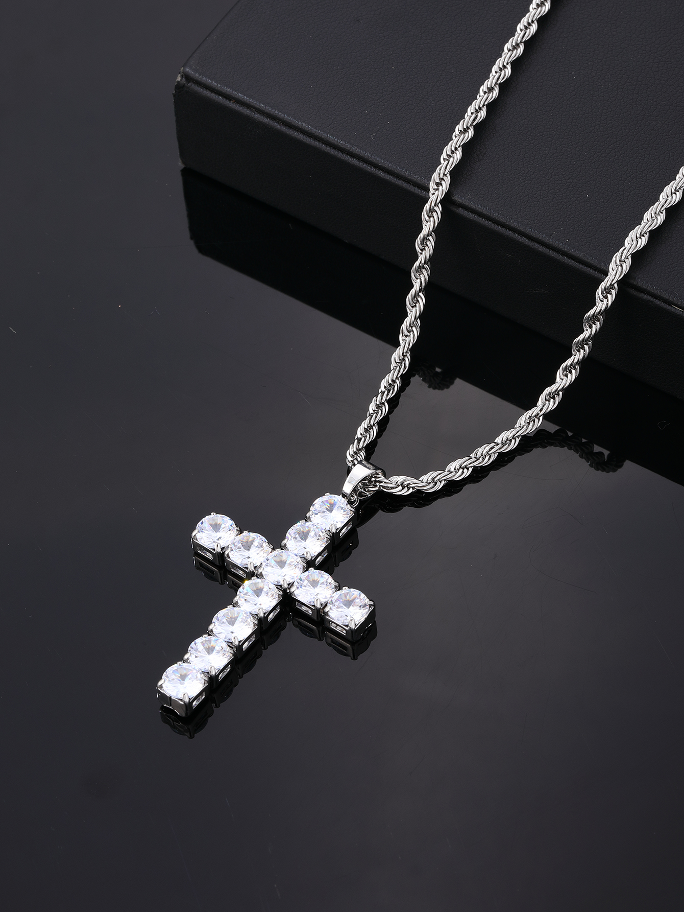 Hip-Hop Vintage Style Simple Style Cross 304 Stainless Steel Alloy Plating Inlay Zircon K Gold Plated Rhodium Plated Men's Pendant Necklace display picture 8
