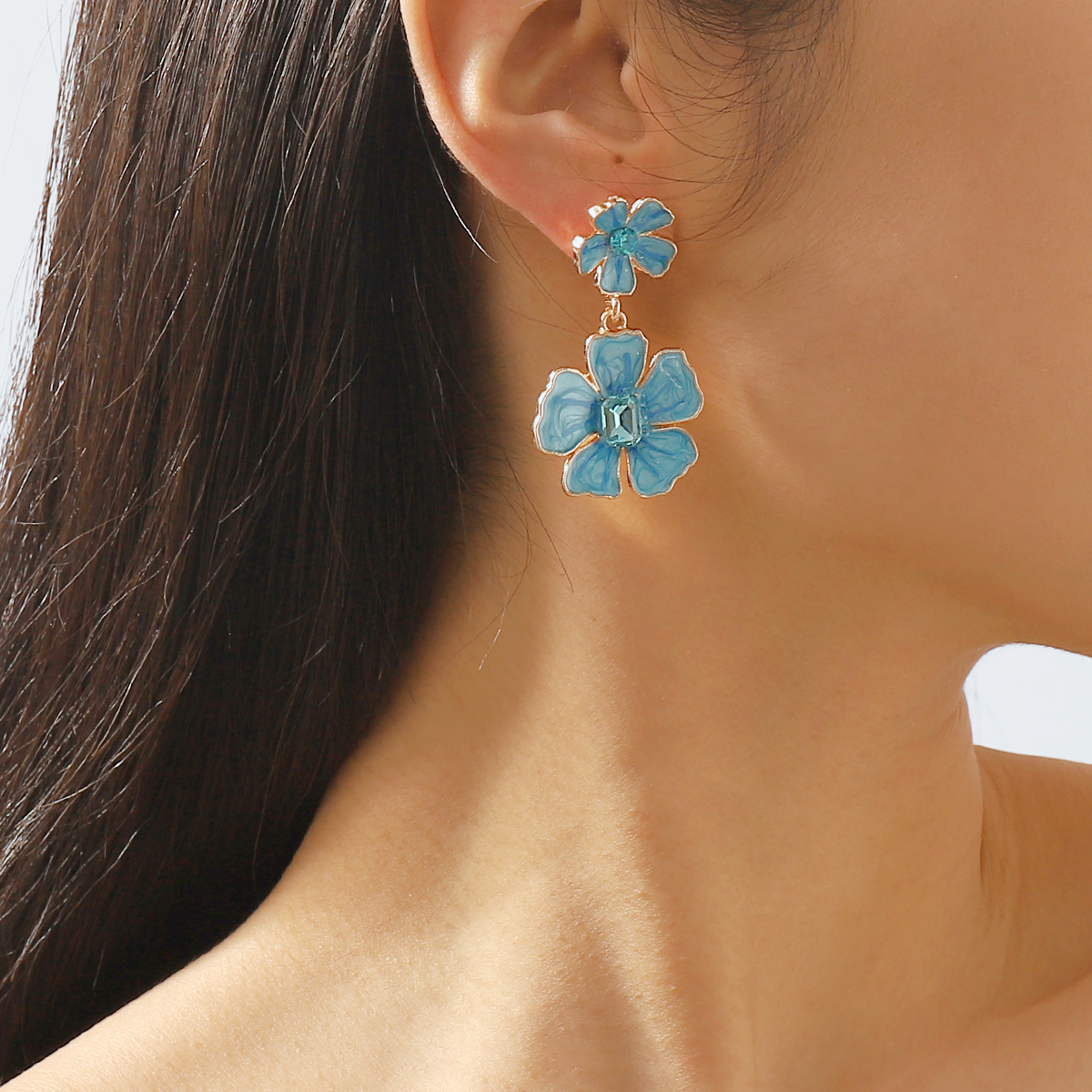 1 Pair Modern Style Sweet Simple Style Flower Alloy Drop Earrings display picture 1
