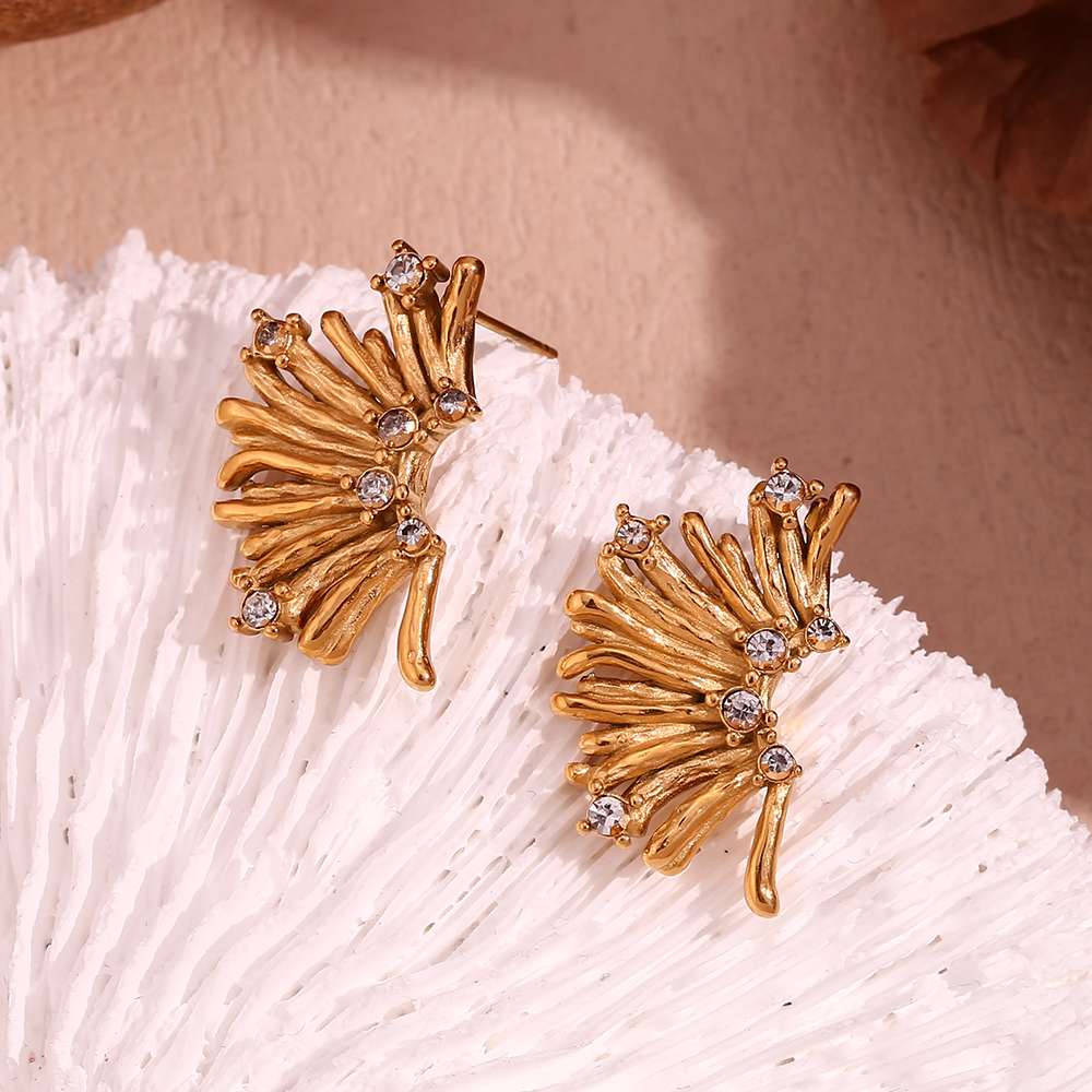 1 Pair Vintage Style Simple Style Classic Style Color Block Plating Inlay Stainless Steel Rhinestones 18k Gold Plated Ear Studs display picture 5