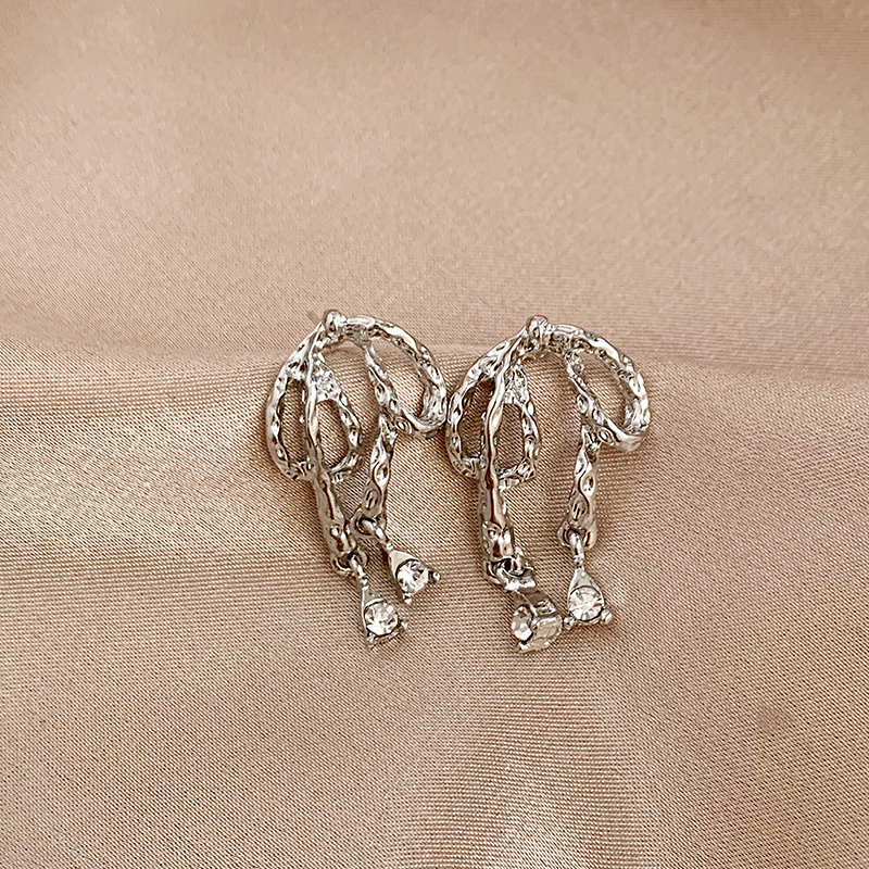 1 Pair IG Style Bow Knot Pleated Alloy Artificial Rhinestones Ear Cuffs Ear Studs display picture 4