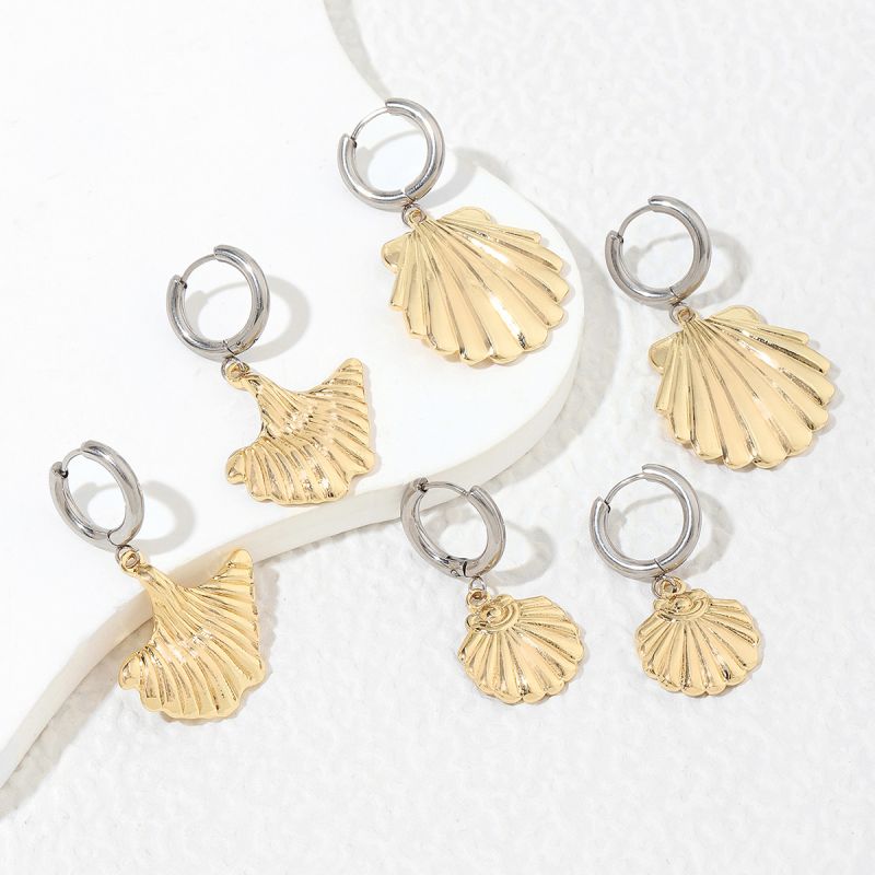 1 Pair Elegant Vintage Style Shell Plating Stainless Steel 18K Gold Plated Drop Earrings display picture 1