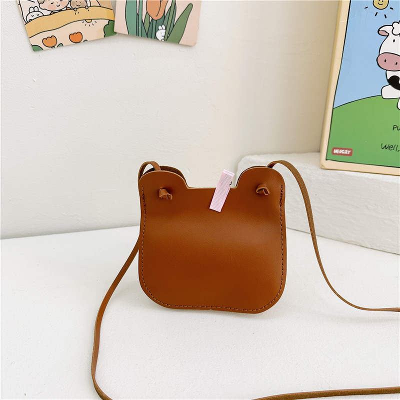 Kid's Pu Leather Little Bear Solid Color Cute Sewing Thread Square Open Shoulder Bag Crossbody Bag display picture 3